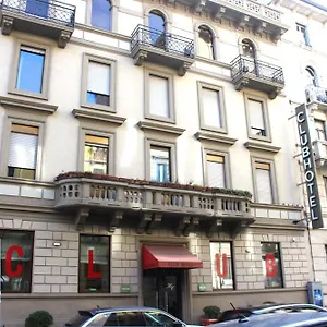 Club 3*, Milaan Italië