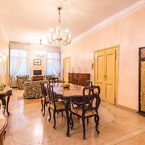  Appartamento Casa Vescovo, Free Wi-fi Near San Marco Square Italia